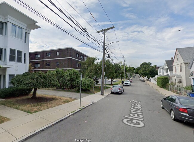 property at 10 Glencoe St