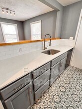 7615 Wyandotte St in Kansas City, MO - Building Photo - Building Photo