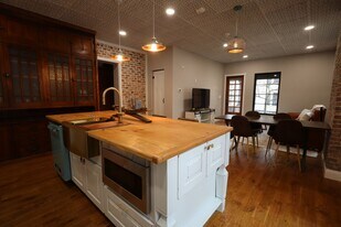 400 N 9th St Rd in Lafayette, IN - Building Photo