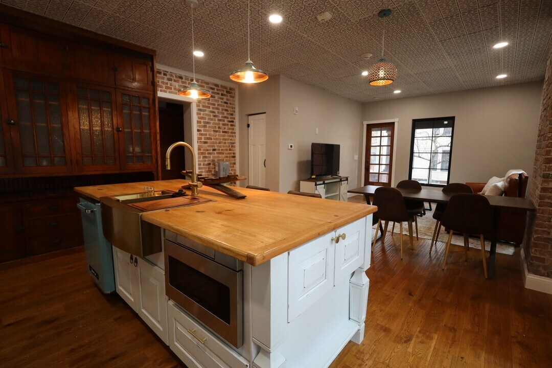 400 N 9th St Rd in Lafayette, IN - Building Photo