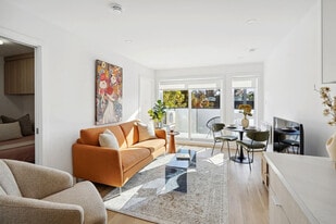 2118 Rue Bercy in Montréal, QC - Building Photo