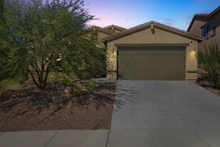 13861 E Red Oaks Dr in Vail, AZ - Building Photo