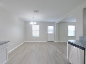 10103 Dawson Hill Lane in Houston, TX - Building Photo - Building Photo