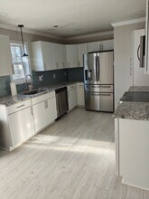 714 Woodfin Rd in Newport News, VA - Foto de edificio - Building Photo