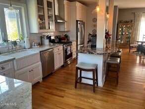 68 Vista Dr in Saratoga Springs, NY - Building Photo - Building Photo