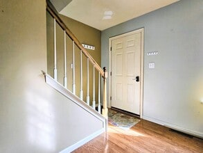 688 Rockwood Dr in Elizabethtown, PA - Foto de edificio - Building Photo