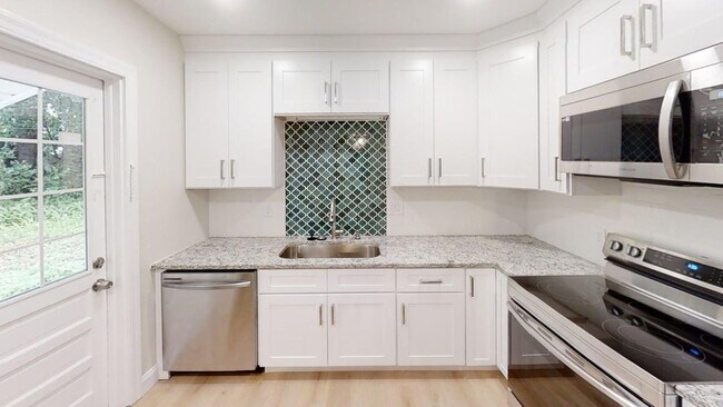 7216 7th Ave N in St. Petersburg, FL - Building Photo - Building Photo