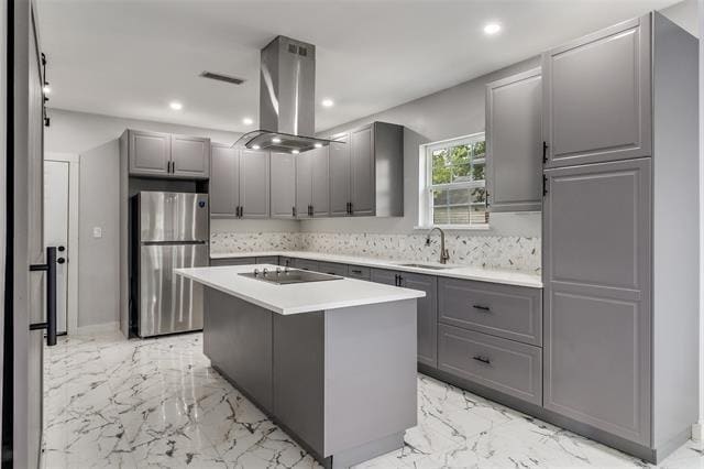 property at 729 S Waverly Dr