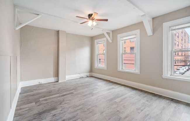 1815 Locust St in Pittsburgh, PA - Building Photo - Building Photo