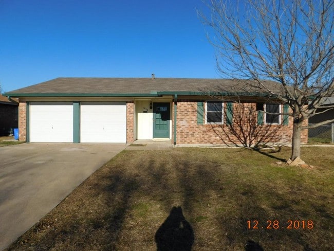 property at 1010 Jackie Jo Ln