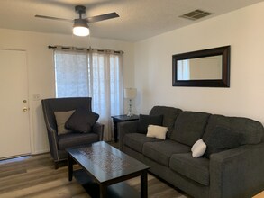 1001 Tower Butte Dr in Page, AZ - Foto de edificio - Building Photo
