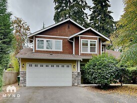 13327 2nd Ave NE in Seattle, WA - Building Photo