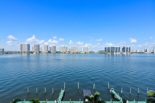 17800 N Bay Rd, Unit #1704 in Sunny Isles Beach, FL - Building Photo