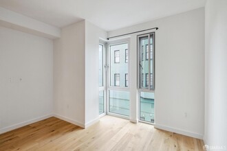 388 Fulton St, Unit 303 in San Francisco, CA - Building Photo - Building Photo