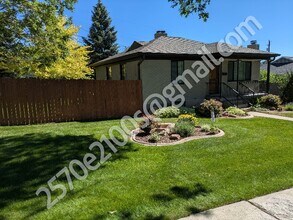 2570 E 2100 S in Salt Lake City, UT - Building Photo - Building Photo