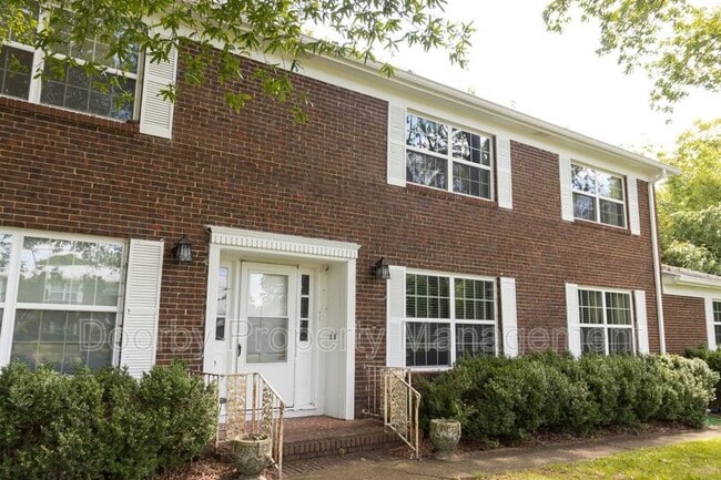 4235 Greenbriar Rd