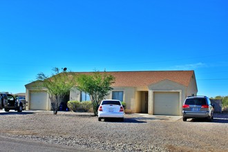 3930 N Montgomery Cir in Eloy, AZ - Building Photo - Building Photo