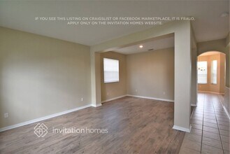 11409 Dutch Iris Dr in Riverview, FL - Foto de edificio - Building Photo