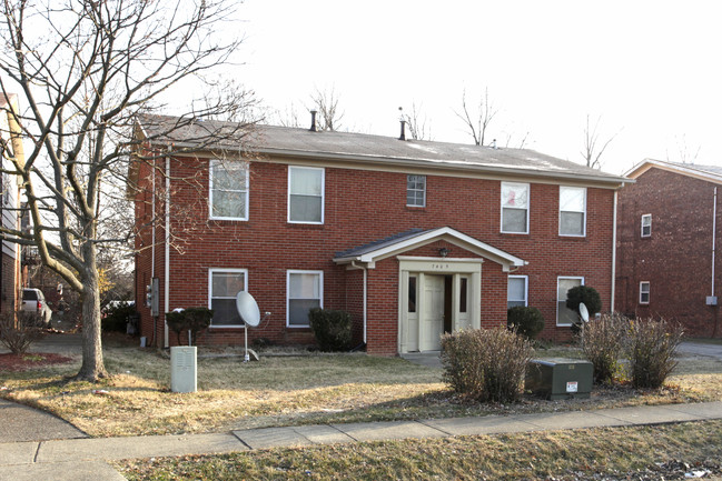 7405 Garrison Rd in Louisville, KY - Foto de edificio - Building Photo