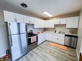 1019 W Fiedler Ln, Unit 2