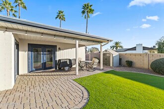 5245 E Acoma Dr in Scottsdale, AZ - Building Photo - Building Photo