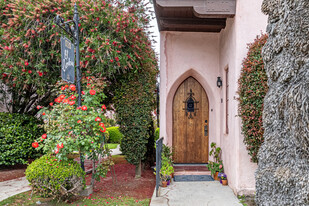 El Cordova Apartments in Long Beach, CA - Building Photo - Building Photo