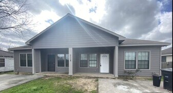 3118 Barberry Dr in Houston, TX - Building Photo