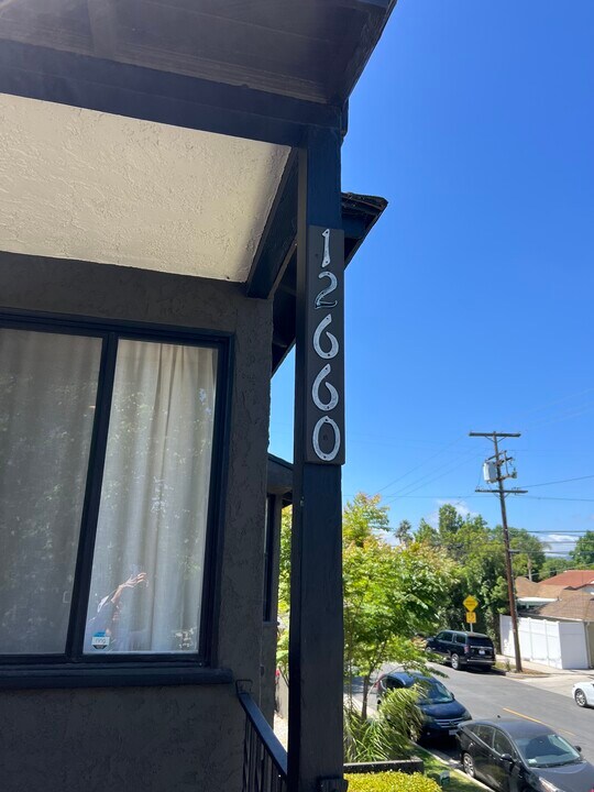12660 Oxnard St, Unit 12660 in North Hollywood, CA - Building Photo