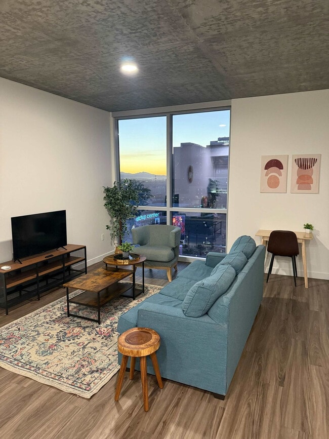 property at 222 E Jefferson St