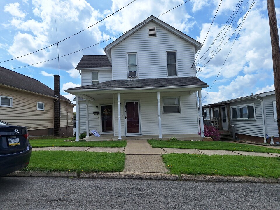 220 Central Ave, Unit C in Chicora, PA - Building Photo