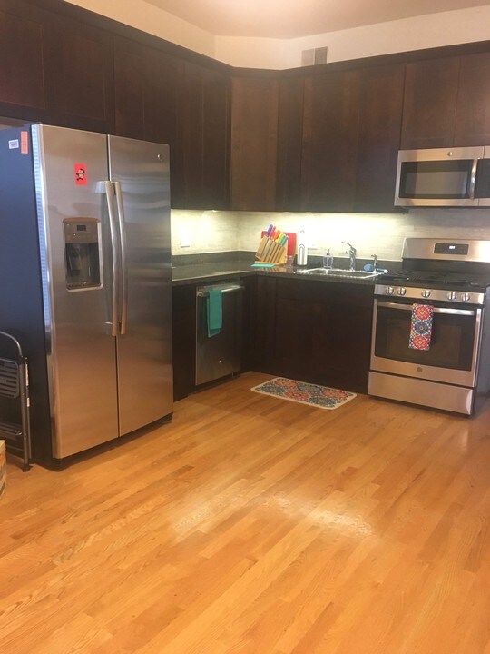 3826 N Kenmore Ave, Unit 1 in Chicago, IL - Building Photo