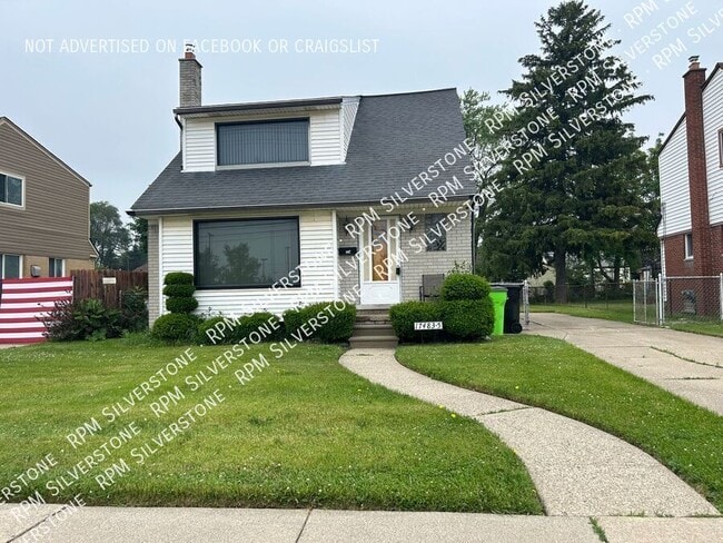 17483 Allen St in Roseville, MI - Building Photo - Building Photo
