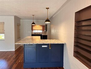 5826 20th Ave S in Gulfport, FL - Building Photo - Building Photo