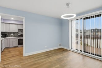 777 E Golfview Dr in Roselle, IL - Building Photo - Building Photo