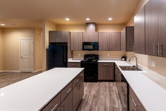 5803 Joynak St S in Salem, OR - Building Photo - Building Photo