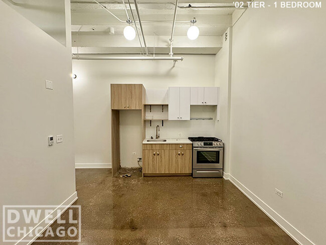 17 E Adams St, Unit 1 in Chicago, IL - Building Photo - Building Photo