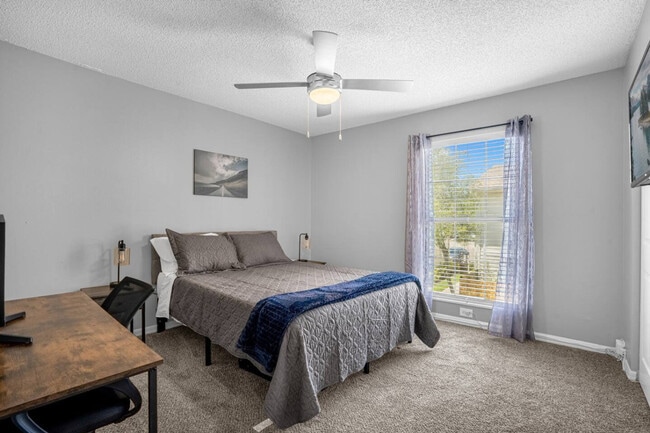 13921 Heritage Club Dr in Tampa, FL - Building Photo - Building Photo