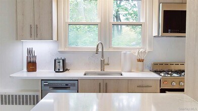 41 Mountain Ave in Highland Falls, NY - Building Photo - Building Photo