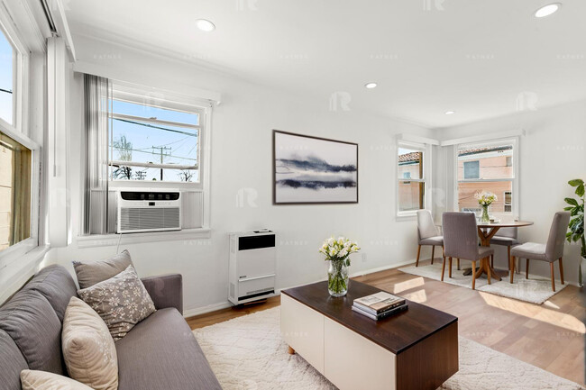 141 S Crescent Dr, Unit 143 D