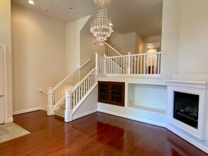 105 Holly Terrace in Sunnyvale, CA - Building Photo - Building Photo