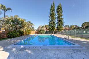 Tennis Villas Apartments