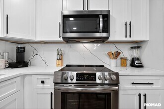 2022 Boulderview Dr SE in Atlanta, GA - Building Photo - Building Photo