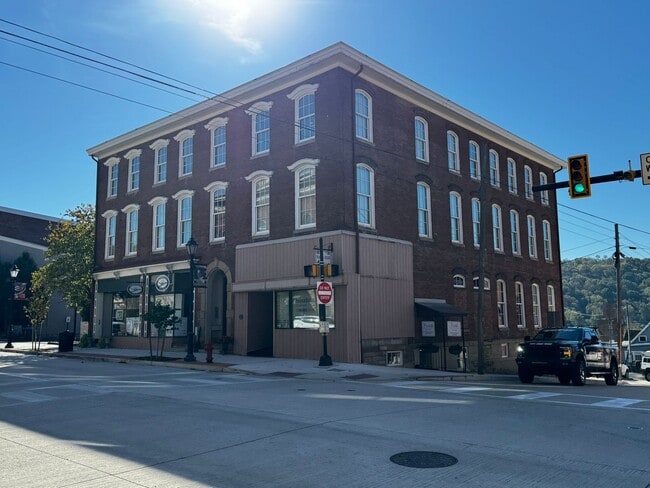 102 East High St