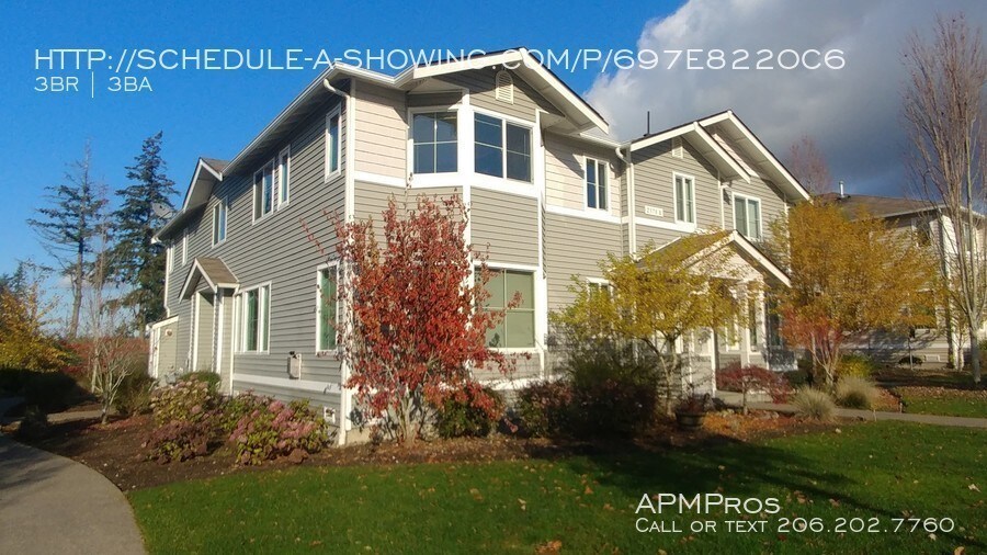 2370 Simmons St-Unit -Unit A in Dupont, WA - Building Photo