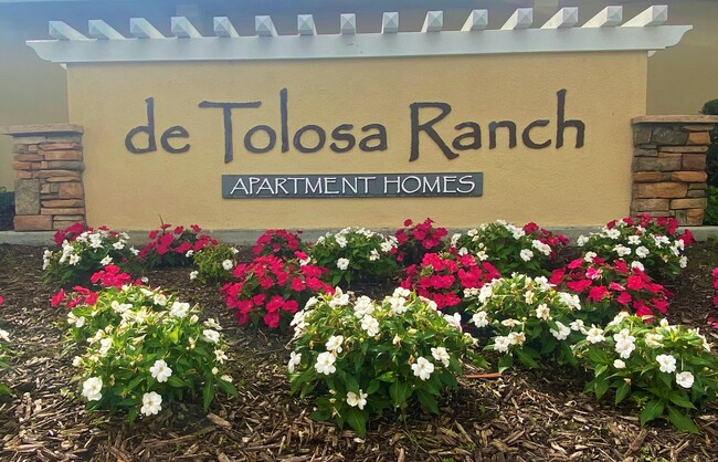 de Tolosa Ranch Apartments in San Luis Obispo, CA - Building Photo - Building Photo