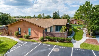 17334 Birchwood Ln in Ft. Myers, FL - Building Photo
