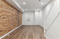 912 N Milton Ave photo'