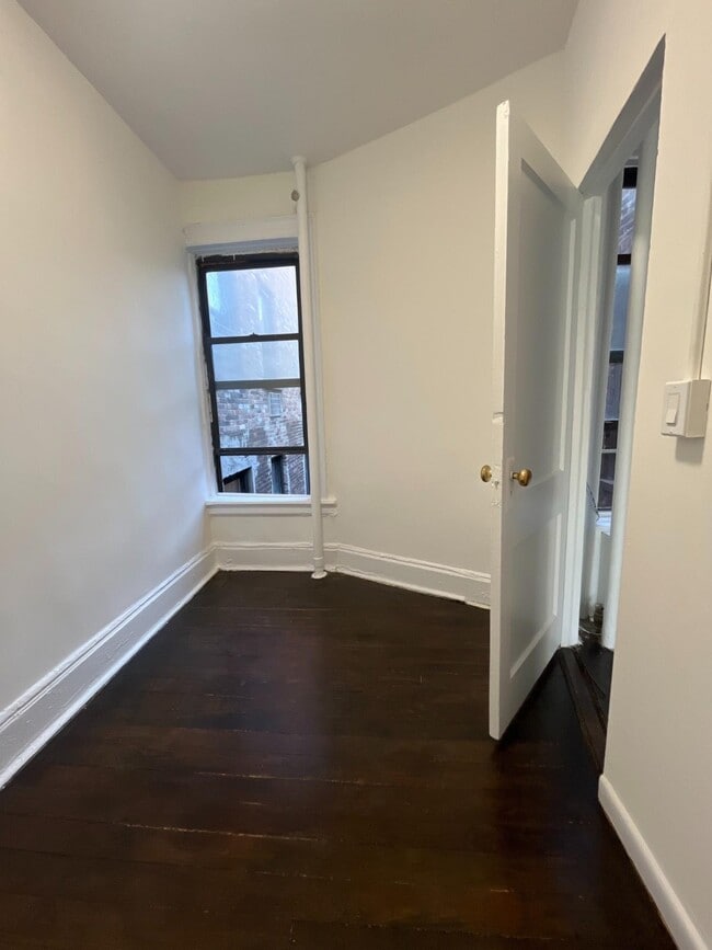 1427 York Ave, Unit 2E in New York, NY - Foto de edificio - Building Photo