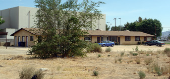 13401 Navajo Rd Apartamentos