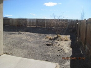 139 Hazelnut Dr in Fernley, NV - Building Photo - Building Photo